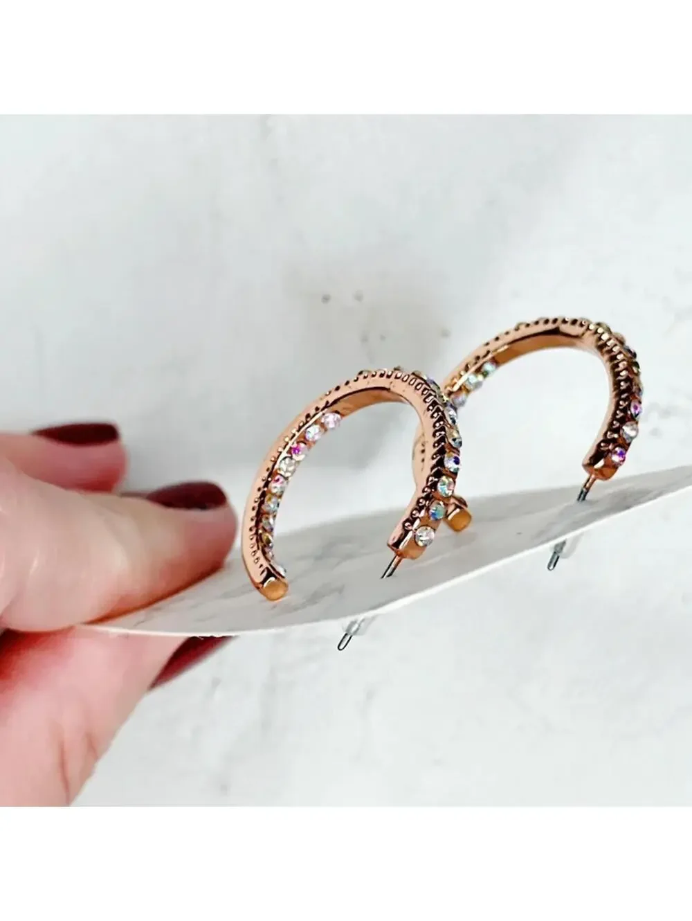 7488u. Rosegold Tone Hoop Earrings